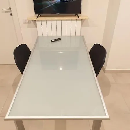 Garden Flat In Navigli Zone Milan